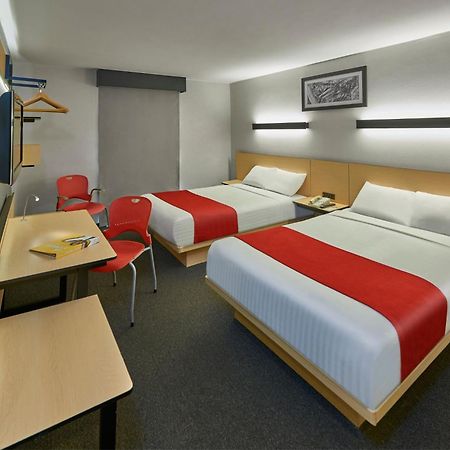 City Express By Marriott Durango Bagian luar foto